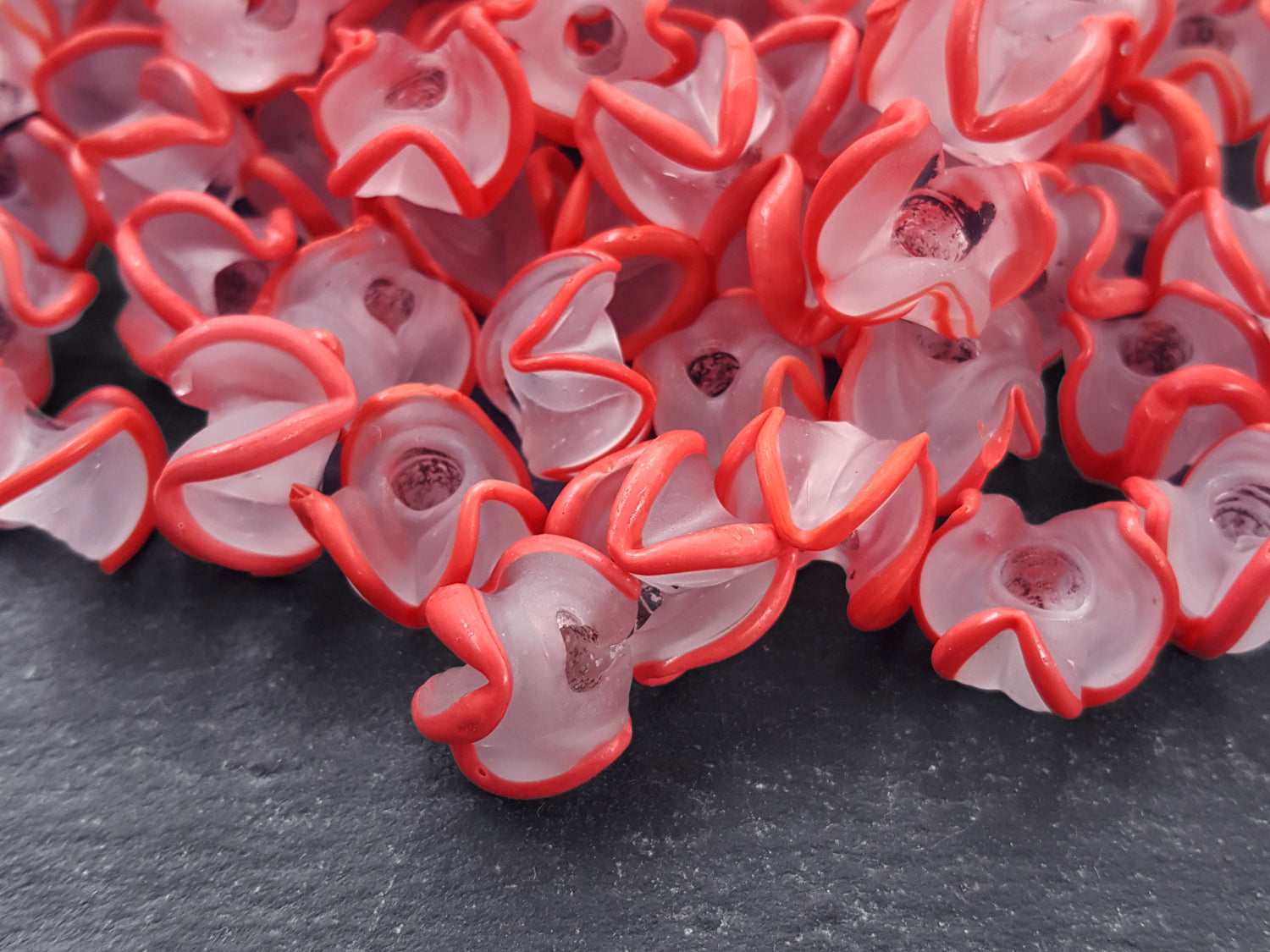 Poppy Red Zig Zag Line Frosty Translucent Pinched Wave Artisan Handmade Glass Bead - 15 x 12mm - 10pcs Poppy Red Zig Zag Line Frosty Translucent Pinched Wave Artisan Handmade Glass Bead - 15 x 12mm - 10pcs