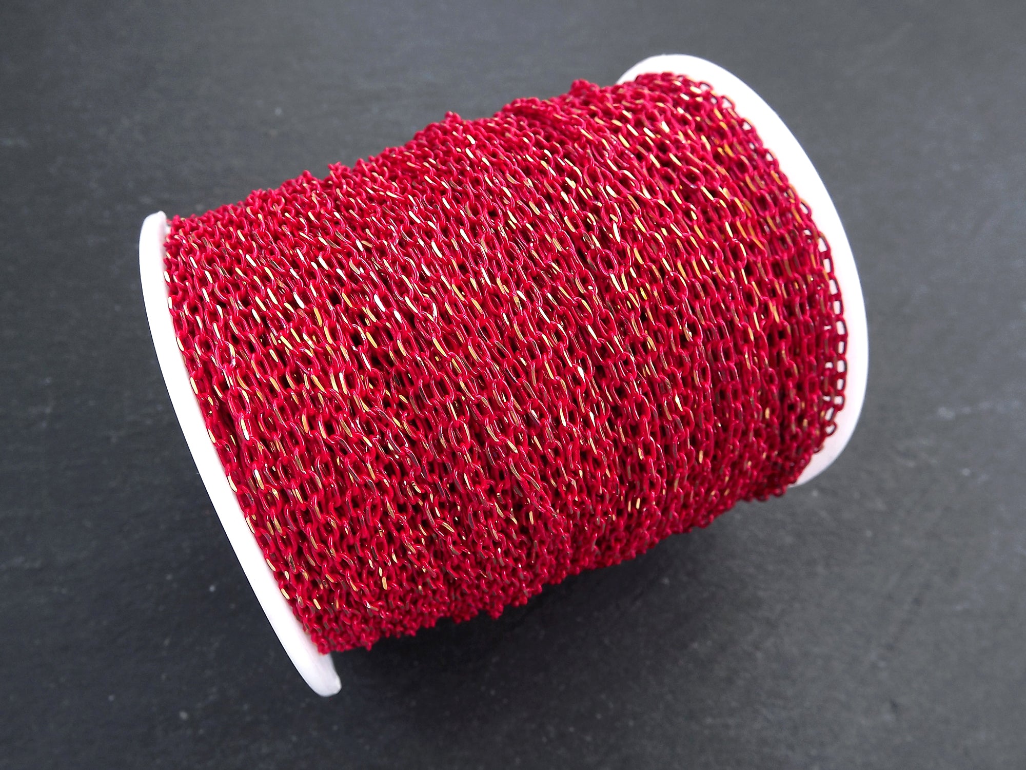 3 x 2mm Red Gold Diamond Cut Cable Chain, Oval Link Poppy Red Chain, 2 Meters 3 x 2mm Red Gold Diamond Cut Cable Chain, Oval Link Poppy Red Chain, 2 Meters