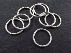 20mm Twisted Etched Jump Rings Antique Matte Silver Plated - 8pcs