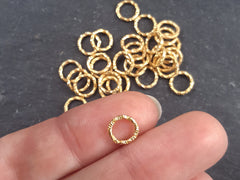8mm Twisted Etched Jump Rings 22k Gold Plated - 30pcs