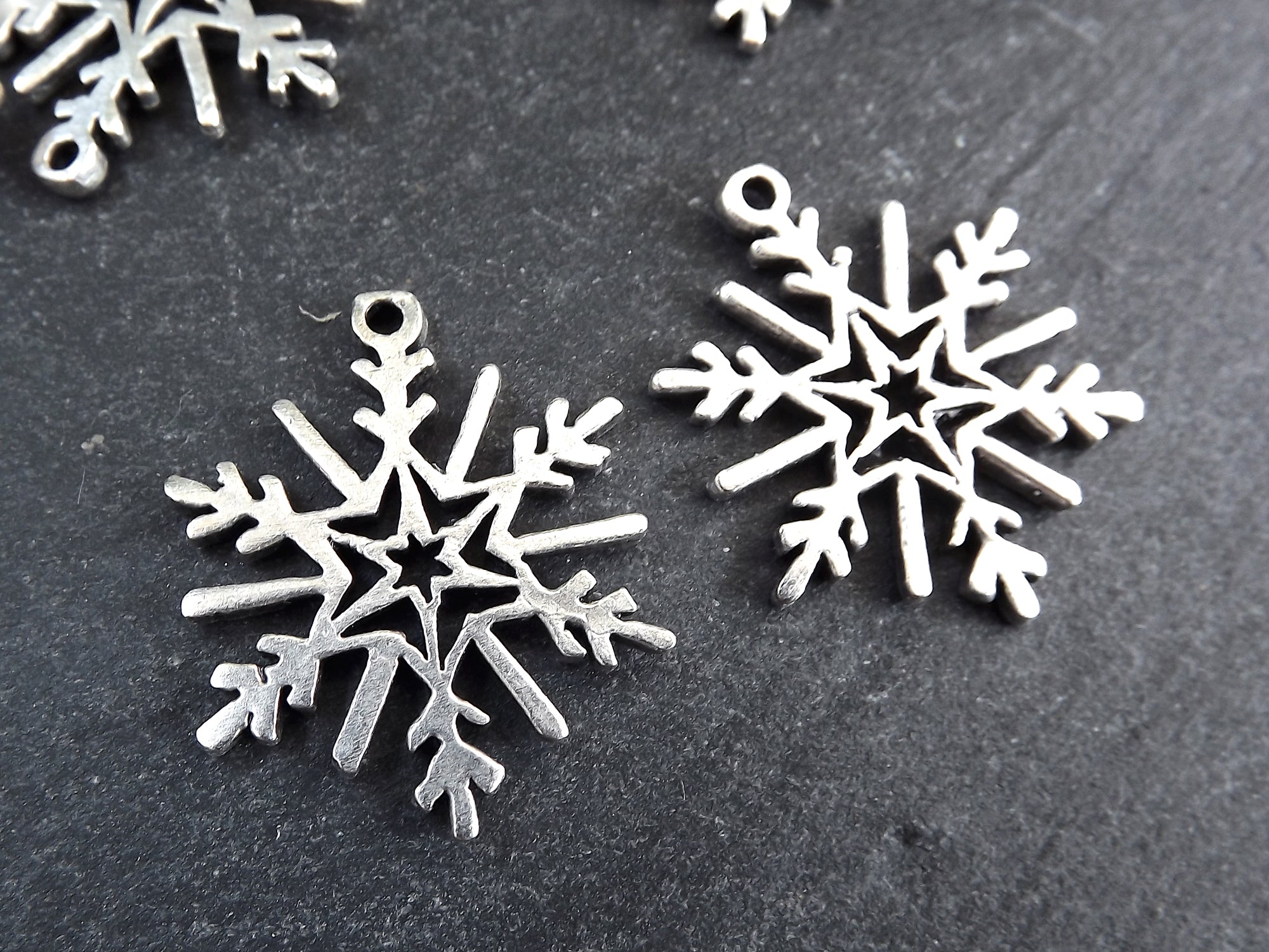 Silver Snowflake Pendant, Snowflake Charms, Winter Charm, Christmas, Holidays, Matte Antique Silver Plated Brass , 2pc