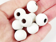 8 Chunky Artisan Handmade White Glass Bead - 13mm