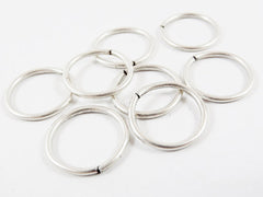 8pcs - 18mm Large Antique Matte Antique Silver Plated Brass jump rings