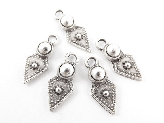 5 Rustic Cast Spear Tribal Charms - Matte Antique Silver Plated