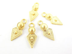 5 Rustic Cast Spear Tribal Charms - 22k Matte Gold Plated