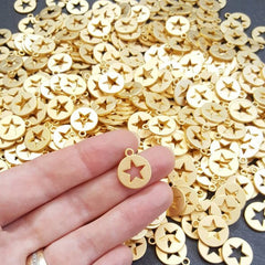 8 Round Cut Out Star Charms - 22k Matte Gold Plated