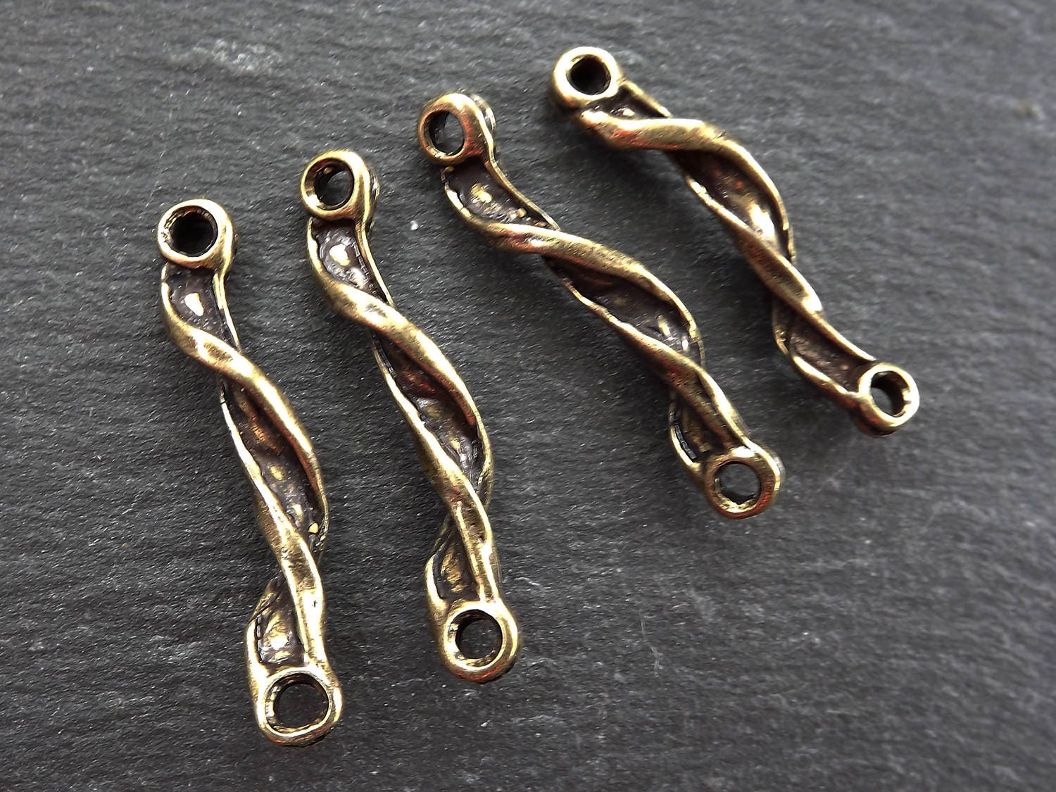 Rustic Twisted Twin 2 Hole Bar Connector -  Antique Bronze Plated - 4pcs
