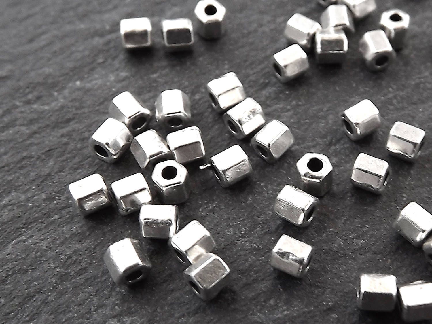 Silver Diamond Cut Tube Beads - 7mm x 3mm - Spacer Beads Metal Beads - –  The Attic Exchange
