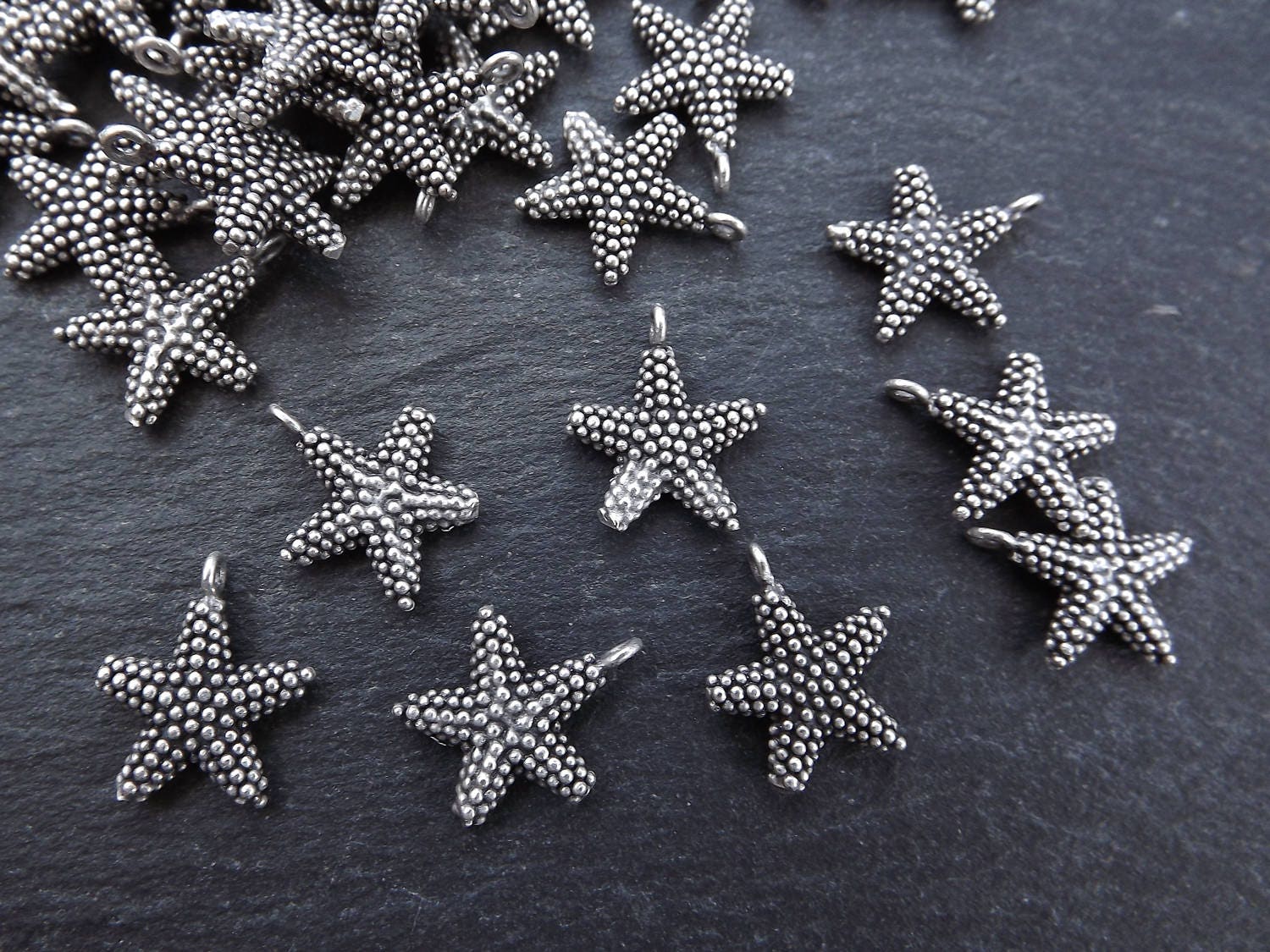 Silver Starfish Charms, Star Charms, Silver Stars, Beach Style, Bracelet Charms, Animal charms, Nautical, Matte Antique Silver Plated 8pc
