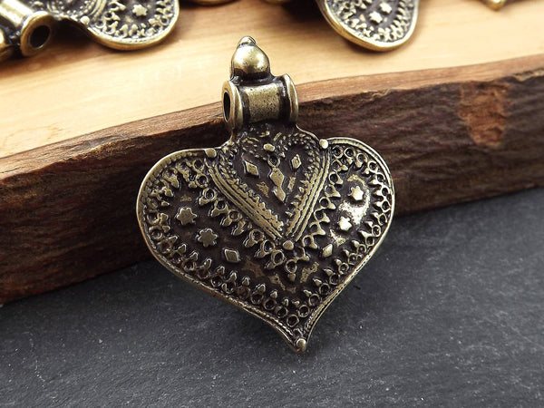 Bronze Heart Pendant, Bali Pendant, Yoga Pendant, Nepalese, Metal Heart, Steampunk Pendant, Ornate, Gothic, Victorian, Antique Bronze 1pc