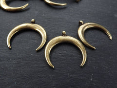 Crescent Charms Pendants, Medium Bronze Tribal Charms, Double Horn Charms, Moon Charms, Bronze Horn, Antique Bronze Plated 3pc