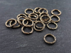 10mm Twisted Etched Jump Rings Antique Bronze Plated - 20pcs