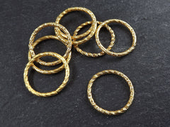 20mm Twisted Etched Jump Rings  22k Gold Plated - 8pcs