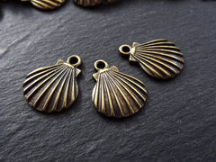 Bronze Shell Charm Pendants, Seashell Charms, Clam Shell, Scallop Shell, Mermaid Shell, Shell Pendant, Antique Bronze Plated 3pc