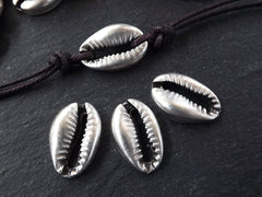 Cowrie Shell Charms, Silver Shell Charms, Seashell Shell, Shell Pendant, Bracelet Charm, Beach Charm, Beach Style, Antique Silver Plated 3pc