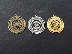 Sri Yantra pendant, Sacred Geometry Pendant, Mandala Necklace Pendant, Round Bronze Pendant, Ethnic Pendant, Yoga, Antique Bronze Plated 2pc