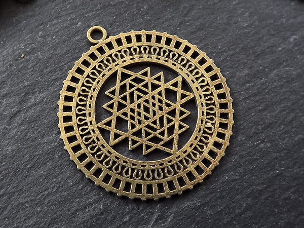 Sri Yantra pendant, Sacred Geometry Pendant, Mandala Necklace Pendant, Round Bronze Pendant, Ethnic Pendant, Yoga, Antique Bronze Plated 2pc