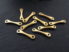 Gold Bar Connector, Stick Connectors, Bar Charms, Gold Stick, Stick Link, Bar Gold, Gold Link, Gold Bar Pendant, 22k Matte Gold Plated 10pcs