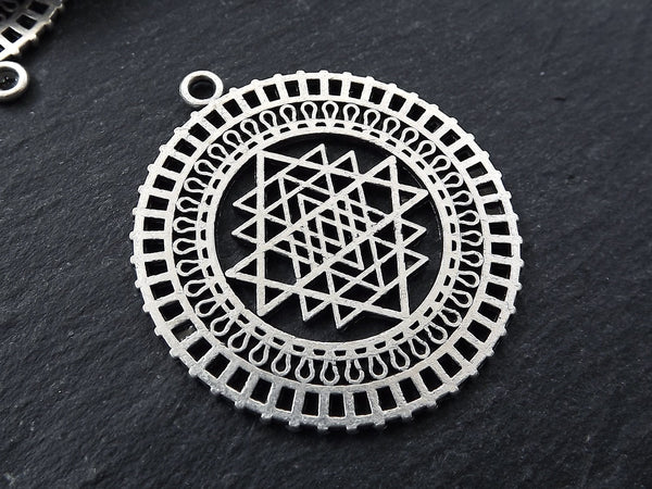 Sri Yantra pendant, Sacred Geometry Pendant, Mandala Necklace Pendant, Round Silver Pendant, Ethnic Pendant, Yoga, Antique Silver Plated 2pc