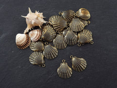 Bronze Shell Charms, Scallop Shell, Cockle Shell, Seashell Charms, Clam Shell, Shell Pendant, Beach Charm, Antique Bronze Plated 2pc