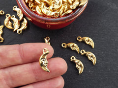 Moon Charm, Smiling Moon Charms, Gold Moon Charms, Crescent Moon, Moon Face, Half Moon, Man in the moon, 22k Matte Gold, 6pcs - T1