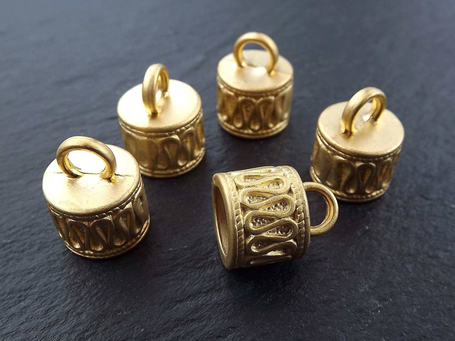 Gold Bead Caps, Gold Tassel Caps, Bali Bead Caps, Bali Tassel Cap, Wavy Line detail, Tibetan Style, Gold End Cap, 22k Matte Gold Plated, 5pc