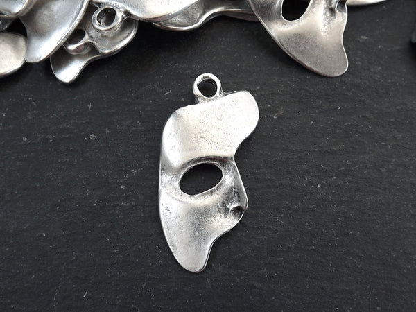 Silver Mask Pendant, Phantom of the Opera Mask, Mardi Gras Masquerade, Necklace Earring Eye Pendant, Matte Antique Silver Plated, 1pc