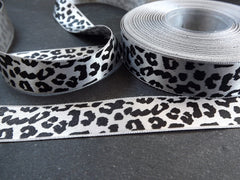 Silver Gray Leopard Ribbon 20m Roll, Animal Print Satin Ribbon, Safari Trim, Gift Ribbon, Party Ribbon, 20 meter Roll = 21.87 Yards