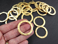 Hammered Circle Connector, Hammered Ring Link, Connector Pendant, Eternity Ring, Charm Holder, Thin Loop, 22k Matte Gold Plated, 4pc