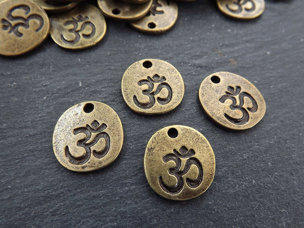 OM Charms, Small Om Pendant, Om Aum Symbol, Coin Disc Charms, Yoga Charms, Meditation Yoga Jewelry, Antique Bronze Plated 4pc