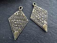 Rustic Tribal Pendant, Diamond Spear Pendant, Triangle Medallion, Rustic Jewelry, Artisan Charm, Jewelry Supply, Antique Bronze Plated, 2pc