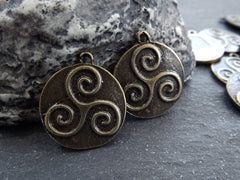 Bronze Celtic Triskelion Pendants, Round Triskele Amulet Pendant Charms, Rustic Jewelry, Artisan Charm, Antique Bronze Plated, 2pc