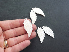 4 Mother of Pearl Carved Leaf Pendant, Small White Carved Shell, MOP Leaves Carving, Front Drilled, 40x18mm, 4pc, No:10