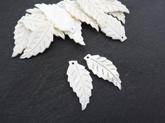 4 Mother of Pearl Carved Leaf Pendant, Small White Carved Shell, MOP Leaves Carving, Front Drilled, 40x18mm, 4pc, No:10