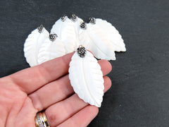 Mother of Pearl Carved Leave Feather Pendant, White MOP Feather Carving, MOP Beads, Rhinestone Pendant, Jewelry making supplies, 1pc, No:1