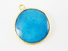 26mm Cyan Blue Faceted Jade Pendant - Gold plated Bezel - 1pc