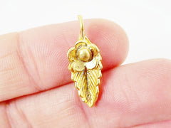 6 Leaf Flower Pendant Charms - 22k Matte Gold Plated