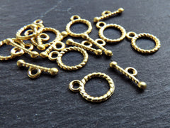 Mini Toggle Clasps, T Bar Clasps, Tiny Twisted Toggle Clasps, T Clasps, Gold Clasps, Clasp, Closure, 22k Matte Gold Plated, 8 sets