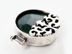 Deep Green Tulip Fretwork Jade Connector - Matte Silver Plated Bezel - 1pc