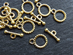 Mini Toggle Clasps, T Bar Clasps, Tiny Twisted Toggle Clasps, T Clasps, Gold Clasps, Clasp, Closure, 22k Matte Gold Plated, 8 sets