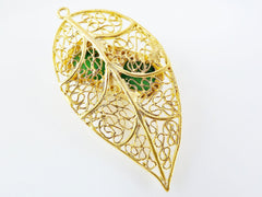 Filigree Leaf Pendant with Bezel Set Emerald Green Jade - 22k Matte Gold Plated - 1PC