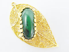 Filigree Leaf Pendant with Bezel Set Emerald Green Jade - 22k Matte Gold Plated - 1PC