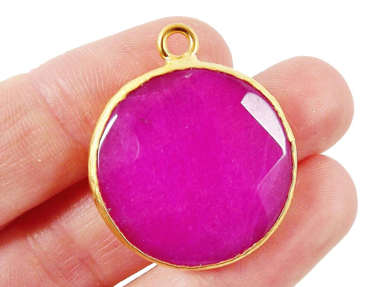 26mm Fuchsia Pink Faceted Jade Pendant - Gold plated Bezel - 1pc