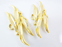 2 Swaying Leaf connectors - 22k Matte Gold Plated - 2PC