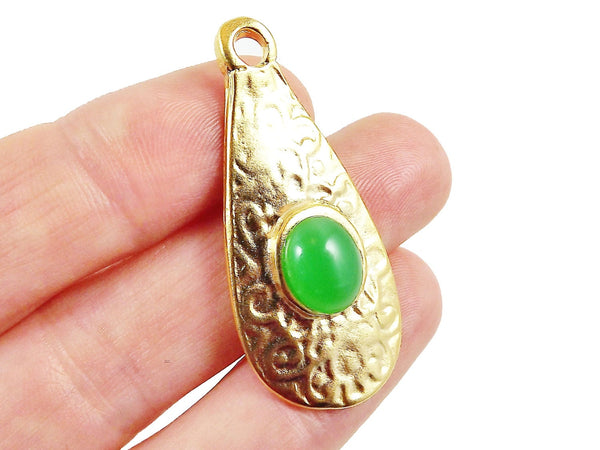 Textured Teardrop Pendant with Green Oval Glass Accent - 22k Matte Gold plated - 1pc