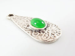 Textured Teardrop Pendant with Green Oval Glass Accent - Matte Silver plated - 1pc