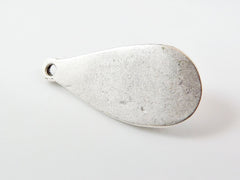 Textured Teardrop Pendant with Green Oval Glass Accent - Matte Silver plated - 1pc