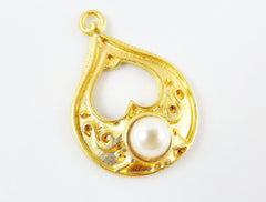 Teardrop Pendant with Pearl Glass Accent - 22k Matte Gold plated - 1pc