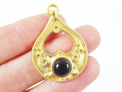 Teardrop Pendant with Black Glass Accent - 22k Matte Gold plated - 1pc