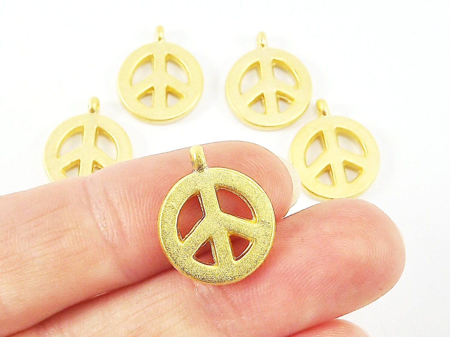 5 Peace Symbol Pendant Charms - 22k Matte Gold Plated
